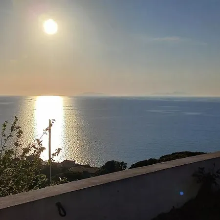 Casa Scirocco بيت للعطل
